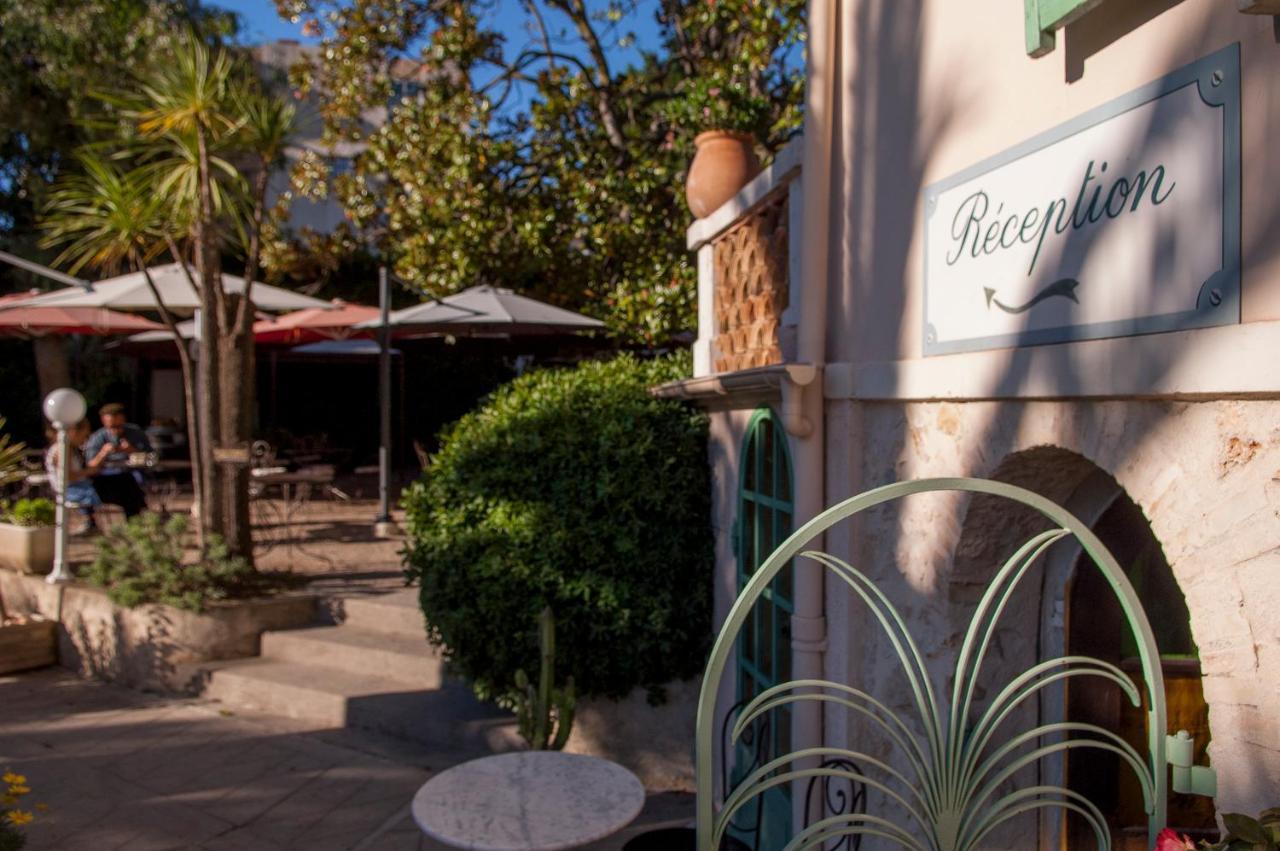 La Villa Roseraie , Hotel Familial Ouvert Toute L Annee Vence Exterior photo