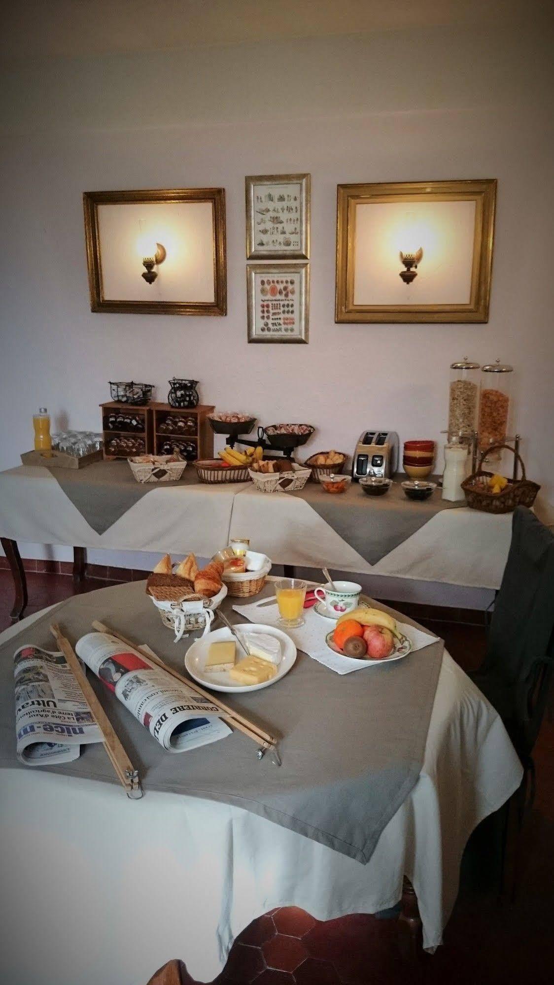 La Villa Roseraie , Hotel Familial Ouvert Toute L Annee Vence Exterior photo