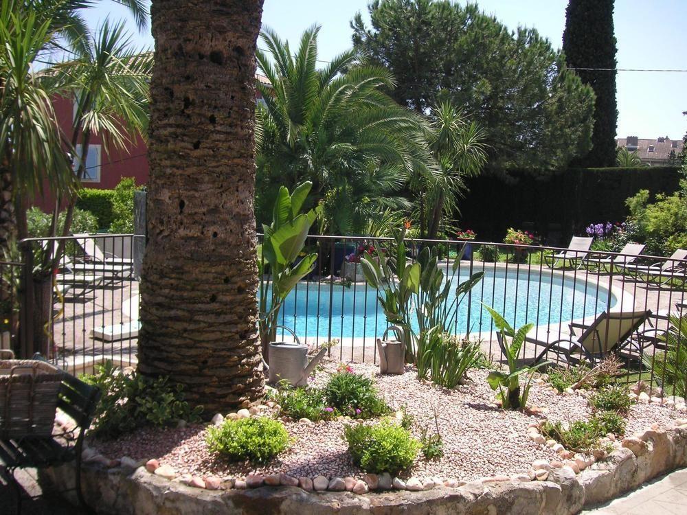 La Villa Roseraie , Hotel Familial Ouvert Toute L Annee Vence Exterior photo